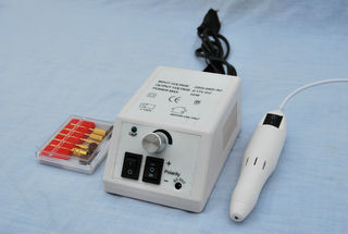 Pen Shape Electric Nail Drill 3.2mm 18000 RPM 50 / 60HZ With All Colors For Home Use
